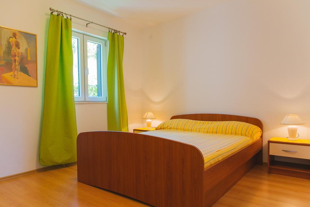 Apartments Dada Omiš Zimmer foto